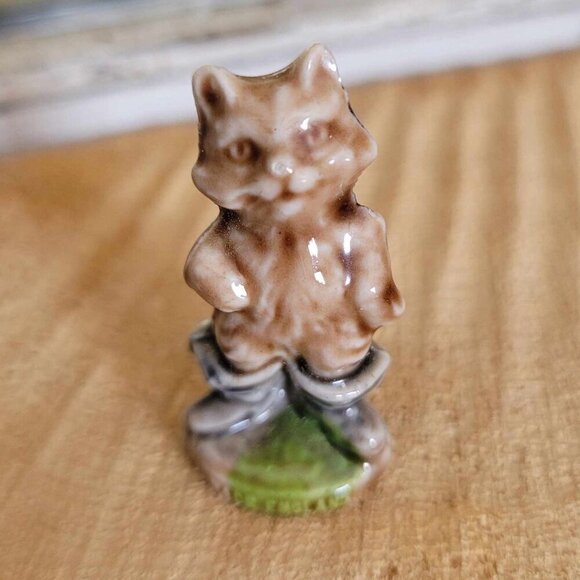 Vintage Wade Red Rose Tea Whimsies Collection Nursery Rhyme Figurines - Picture 5 of 16